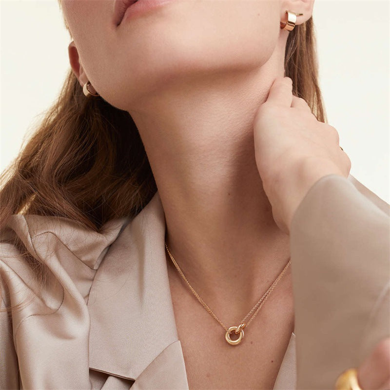 Double ring clavicle chain